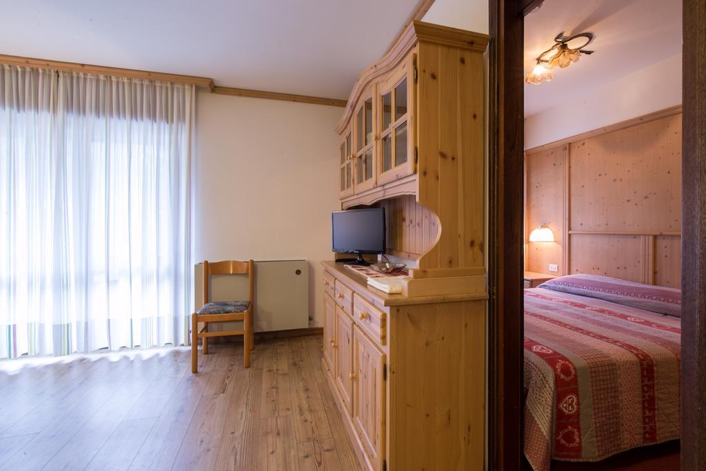 Residence Edelweiss San Martino Di Castrozza Ngoại thất bức ảnh
